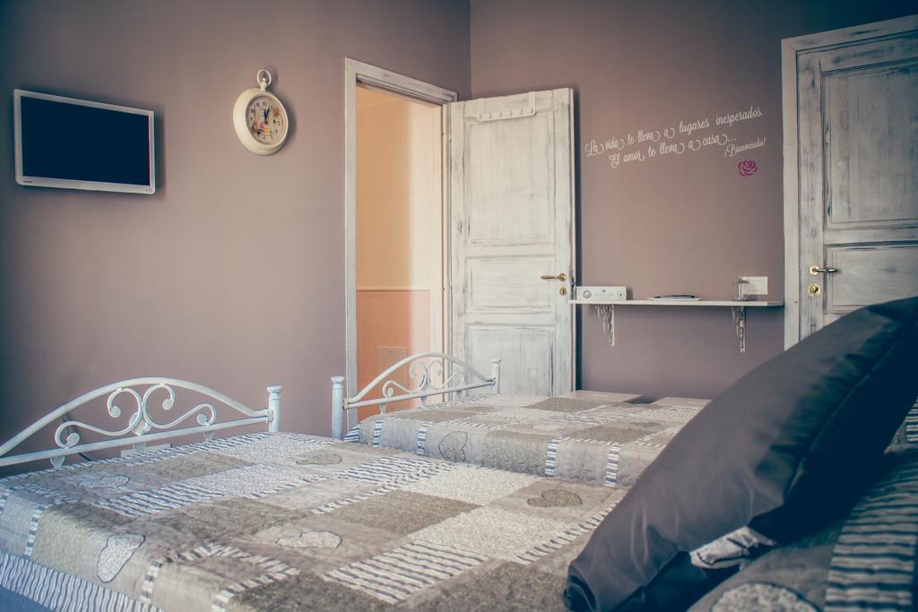 Bed and Breakfast La Peonia Nápoles Habitación foto